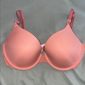 Victoria's Secret T-Shirt Bra